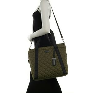 🆕️ STEVE MADDEN BSPORTY TOTE ☆COLOR OLIVE ☆